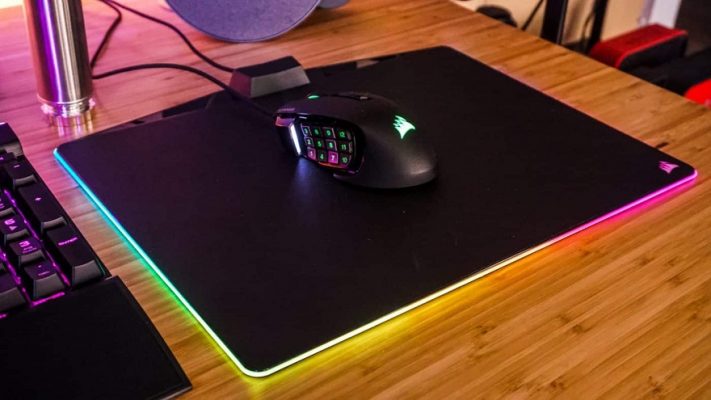 Corsair wireless charging mouse and mouse pads