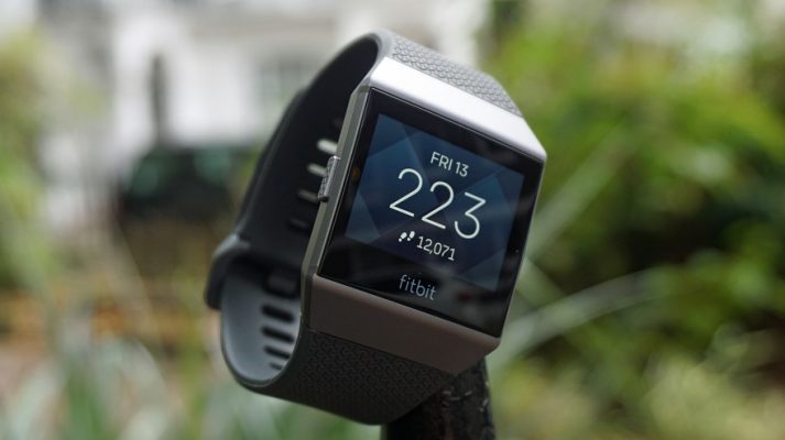 Fitbit Ionic features and Fitbit Ionic colors